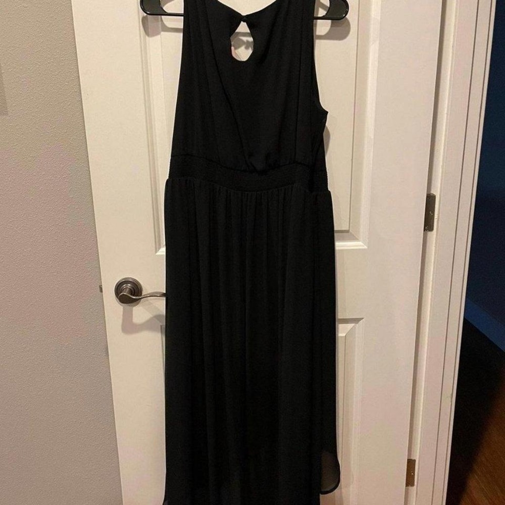 Torrid Womens Black Chiffon High Low Maxi Dress Smocked Waist Keyhole Size 1 NEW - Picture 2 of 3